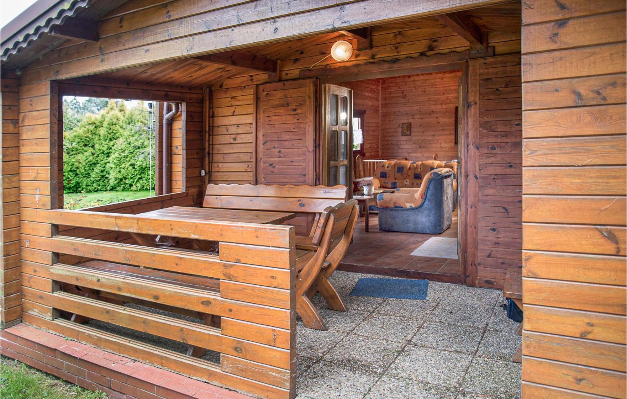 Nice Home In Mscice With Kitchen Kültér fotó