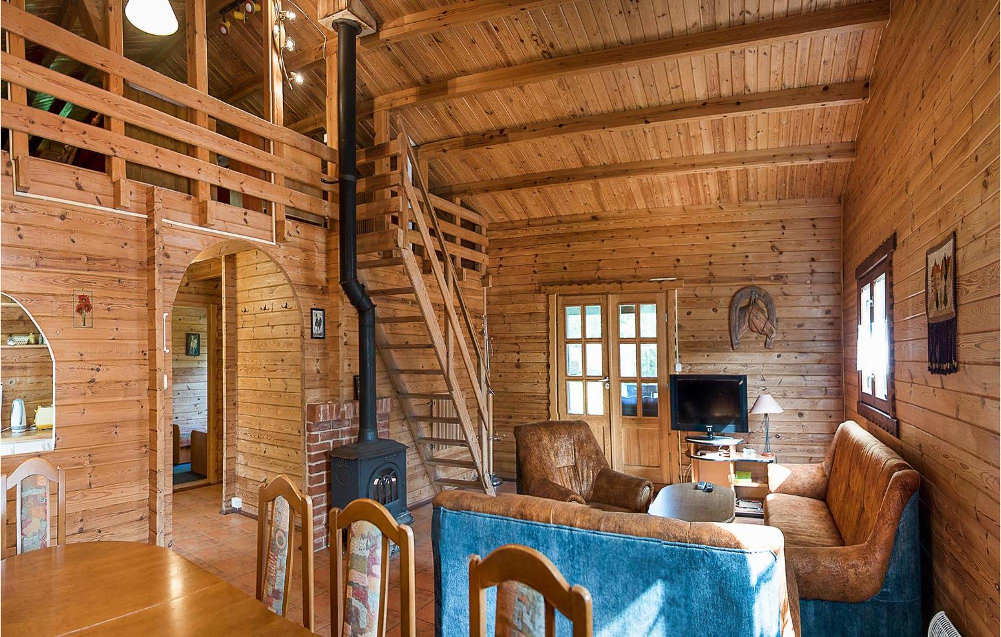 Nice Home In Mscice With Kitchen Kültér fotó